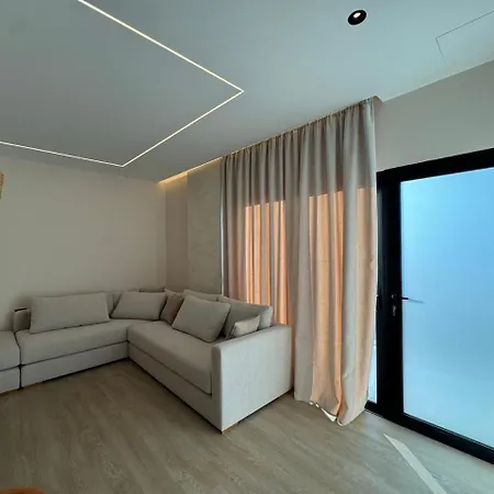 Luxury Oasis Villa *
