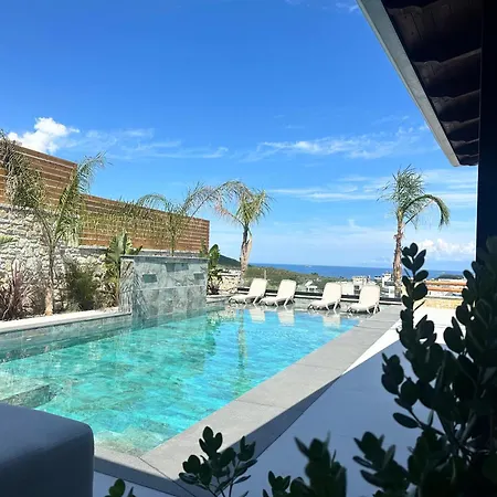 Luxury Oasis *