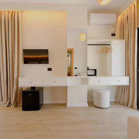 Luxury Oasis *