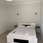 Luxury Villa Oasis Апартаменты *