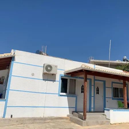 Taulanti Apartment