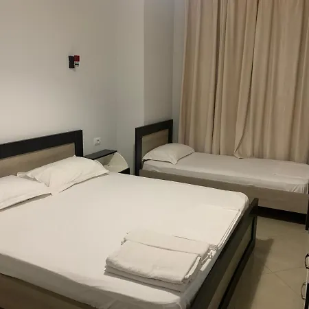 Taulanti Apartment