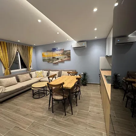 Luxury Villa Oasis Апартаменты Ксамил